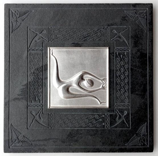 Julian Yehuda TIGLAT - The way to freedom Original Art. Black slate 25 x 25 cm, pure silver 999, 10 x 10 cm, black slate is engraved, silver is pushed to a hand made mold. Signed.